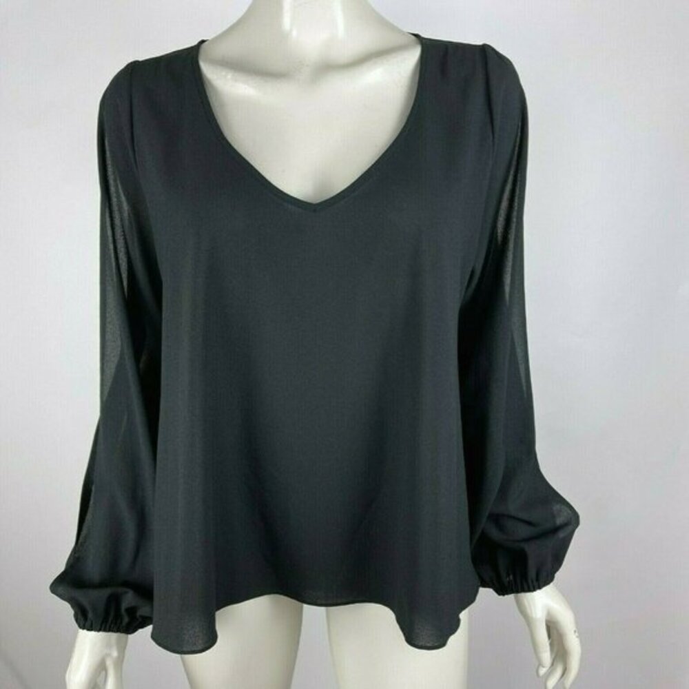 Lovers + Friends Cut out Long Sleeve‎ Blouse Top